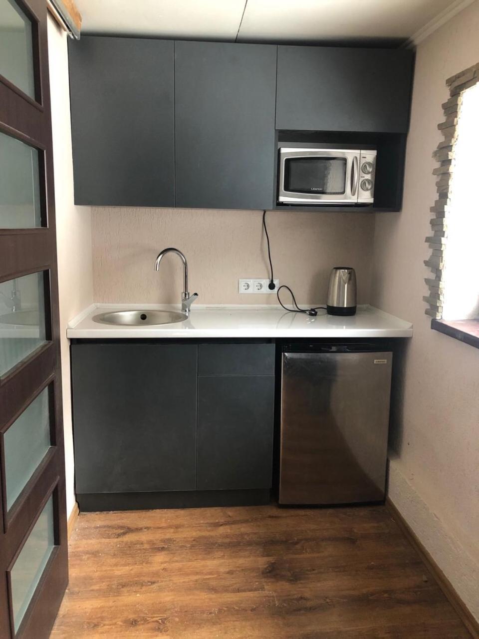 Tranzyt Motel Yablunytsia Buitenkant foto